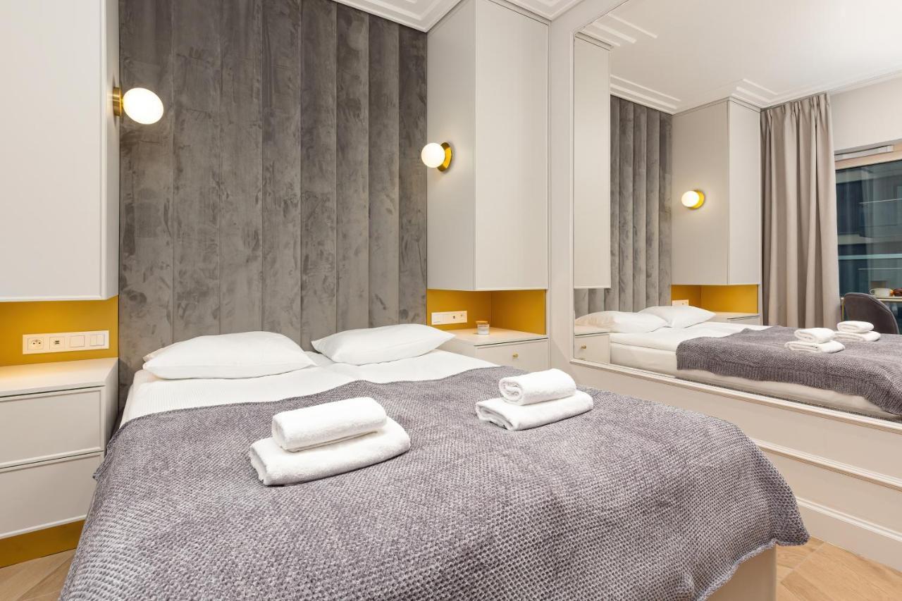 Mennica Residence Central Apartment By Renters Prestige Warsaw Luaran gambar