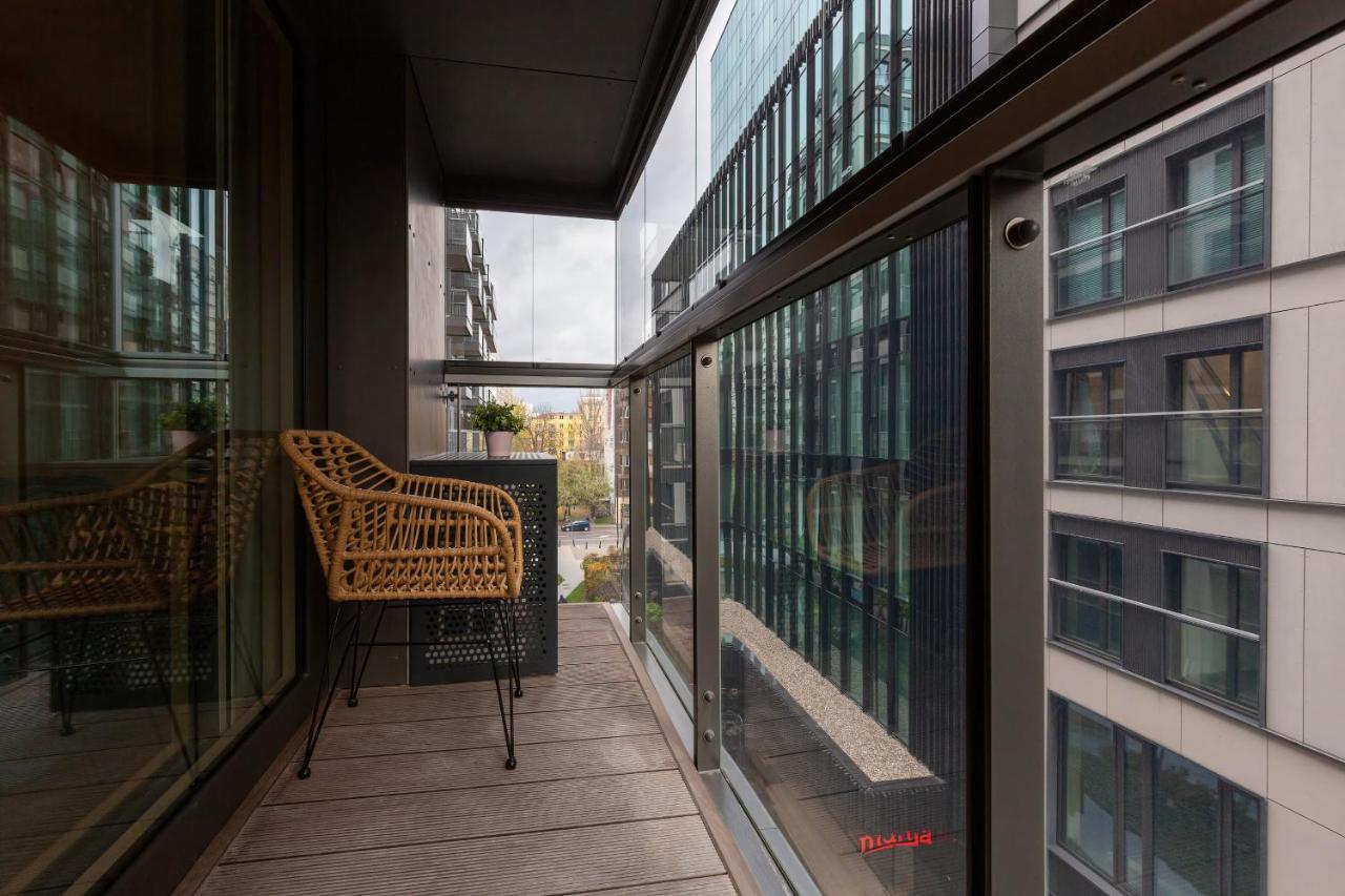 Mennica Residence Central Apartment By Renters Prestige Warsaw Luaran gambar