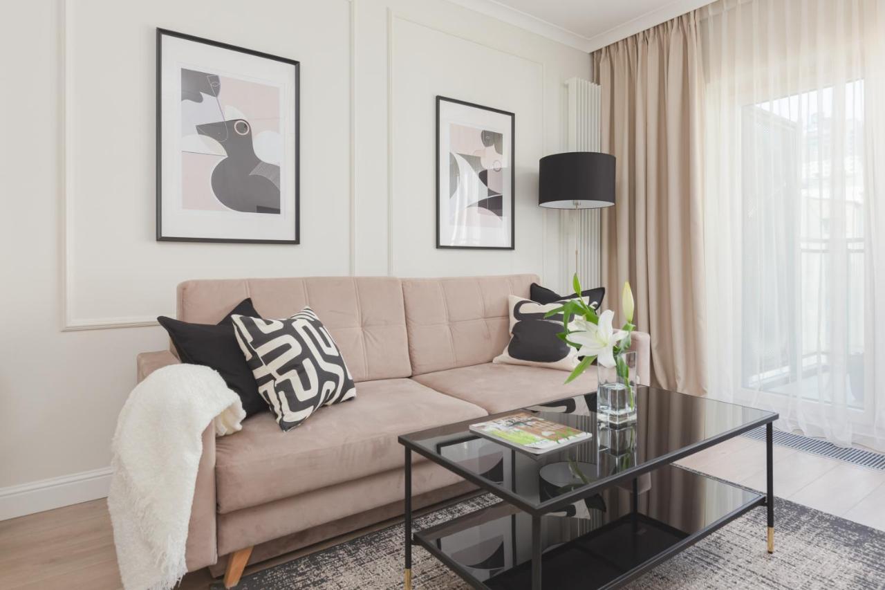 Mennica Residence Central Apartment By Renters Prestige Warsaw Luaran gambar